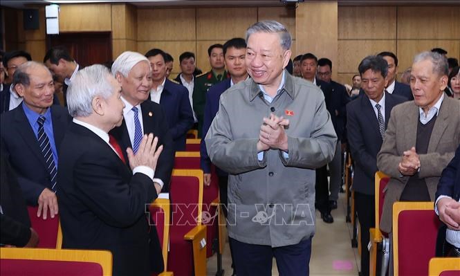 Tổng Bí thư Tô Lâm tiếp xúc cử tri Hà Nội sau Kỳ họp thứ 8, Quốc hội khóa XV - ảnh 1
