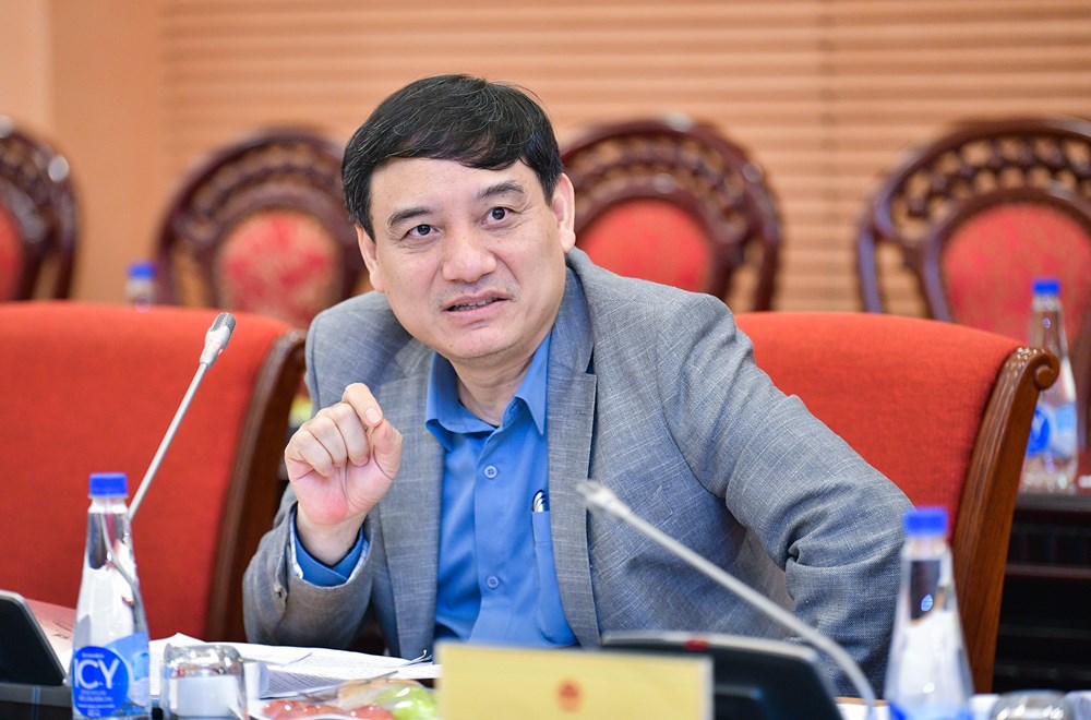 Đại diện Bộ, ngành cho ý kiến về dự án Luật sửa đổi, bổ sung một số điều của Luật Quảng cáo - ảnh 2