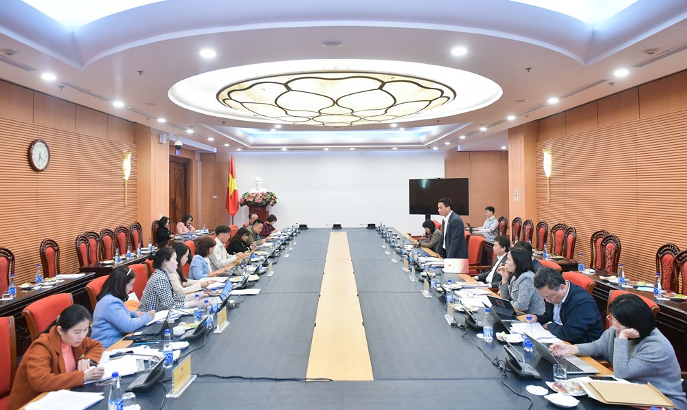 Đại diện Bộ, ngành cho ý kiến về dự án Luật sửa đổi, bổ sung một số điều của Luật Quảng cáo - ảnh 1