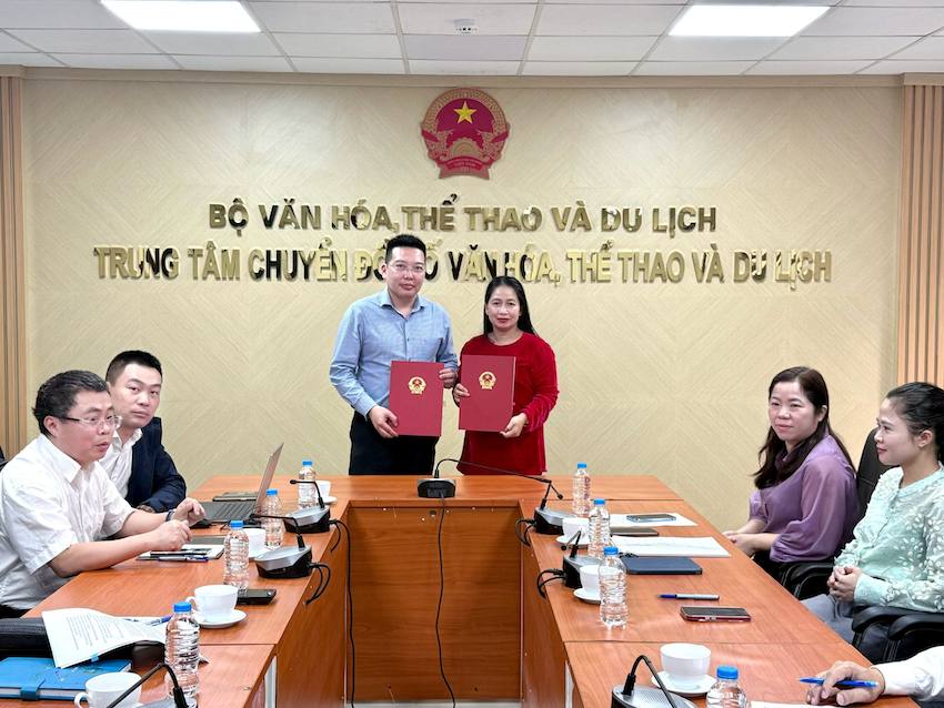 Báo Văn Hoá tiếp nhận Báo Điện tử Tổ Quốc - ảnh 1