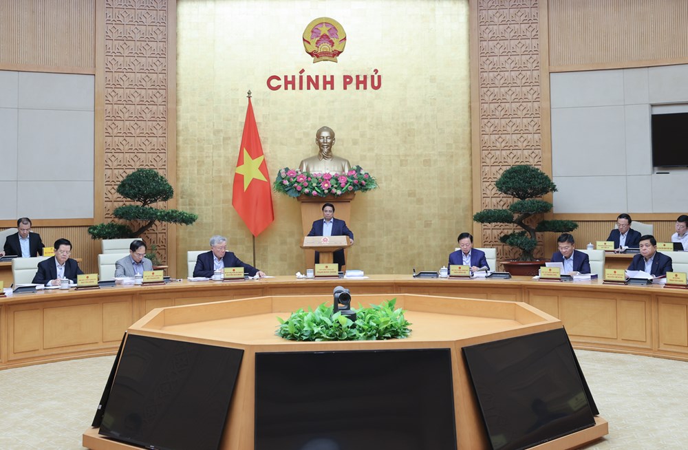 Thủ tướng đề nghị trả lời năm câu hỏi “Vì sao?” để tháo gỡ điểm nghẽn thể chế - ảnh 1