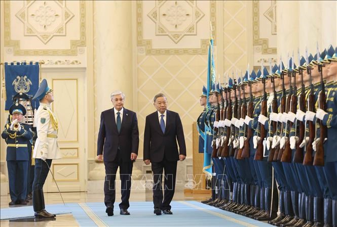 Lễ đón Tổng Bí thư Tô Lâm và phu nhân thăm cấp Nhà nước Cộng hòa Kazakhstan - ảnh 2