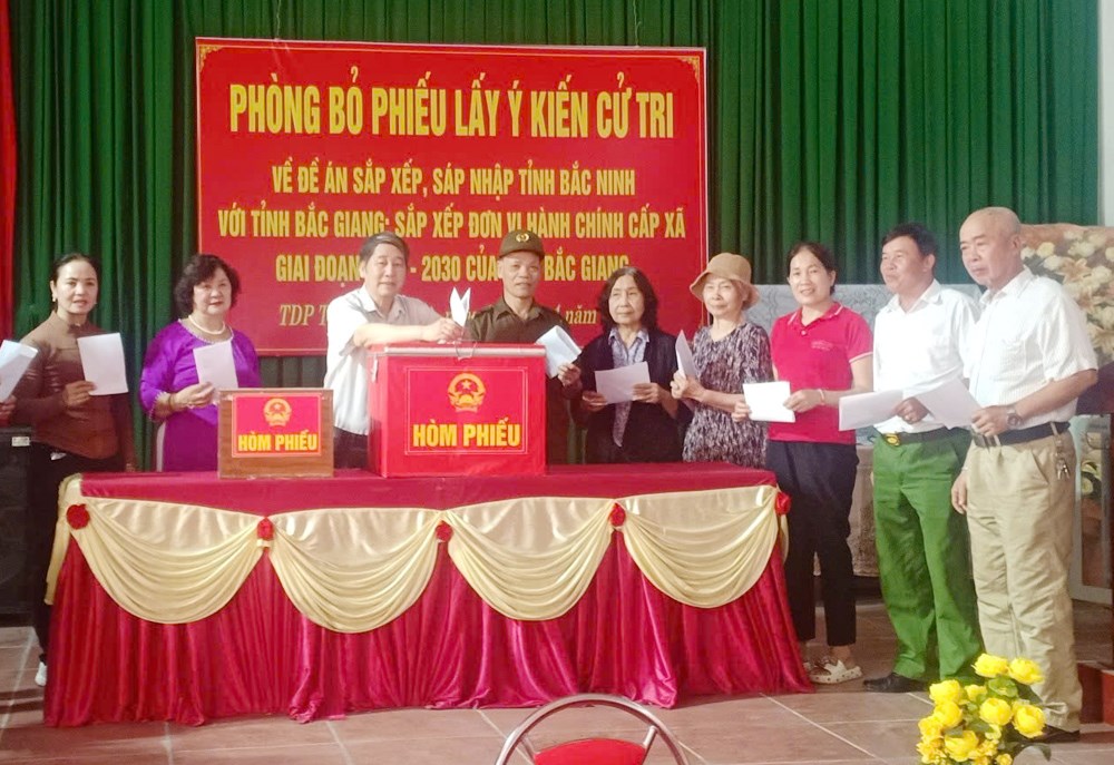Tổ chức tuyên truyền, phổ biến bằng các hình thức phù hợp - ảnh 1