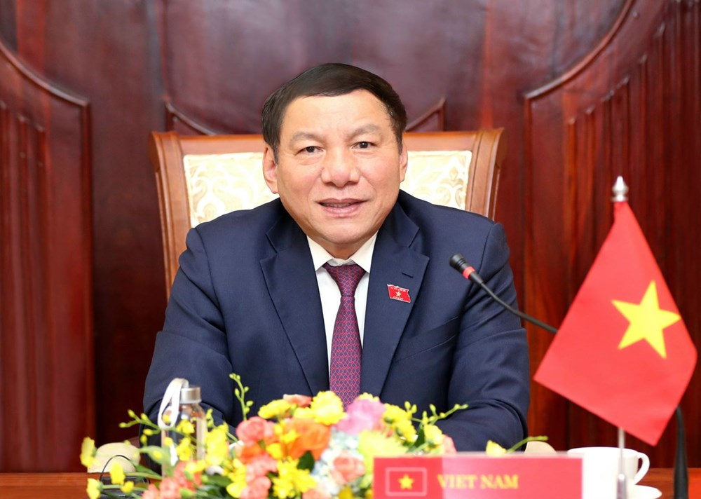 Thư chúc mừng nhân kỷ niệm Ngày Khoa học và Công nghệ Việt Nam của Bộ trưởng Nguyễn Văn Hùng - ảnh 1
