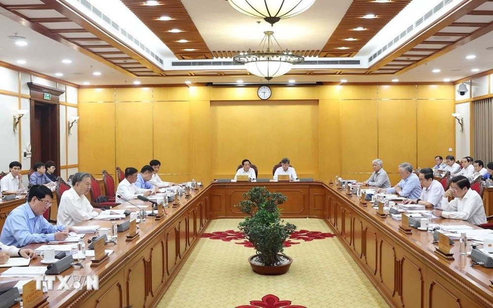 Hoàn thành sáp nhập tỉnh trước 15.8, nghiêm cấm tác động, can thiệp sắp xếp nhân sự - ảnh 1