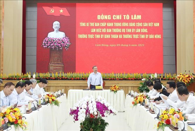 Tỉnh Lâm Đồng mới khẩn trương xây dựng lại quy hoạch tổng thể phát triển kinh tế - xã hội giai đoạn mới - ảnh 3