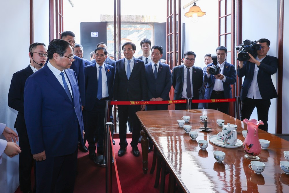 Thủ tướng thăm Khu Di tích Đại hội lần thứ nhất của Đảng Cộng sản Trung Quốc - ảnh 2