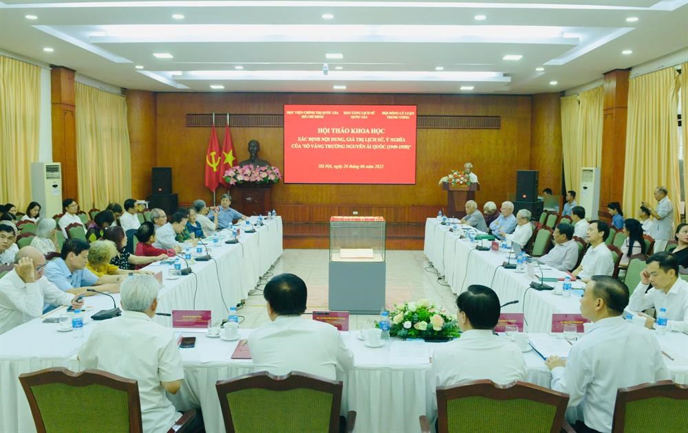 Xây dựng hồ sơ đề nghị công nhận Sổ vàng trường Nguyễn Ái Quốc là Bảo vật quốc gia - ảnh 3