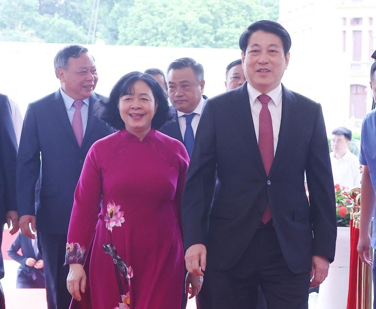 Sáng nay, cả nước đồng loạt công bố Nghị quyết, Quyết định sáp nhập đơn vị hành chính, chỉ định nhân sự - ảnh 2