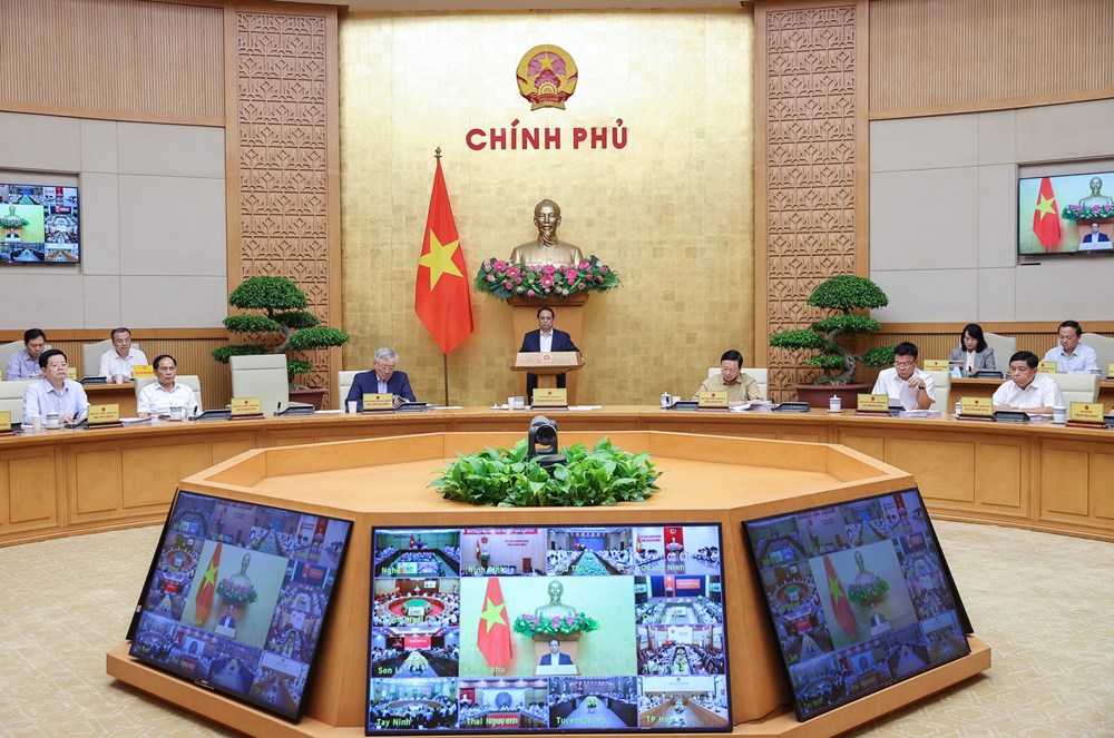 Hội nghị Chính phủ đầu tiên sau cuộc cách mạng có tính lịch sử “sắp xếp lại giang sơn” - ảnh 1