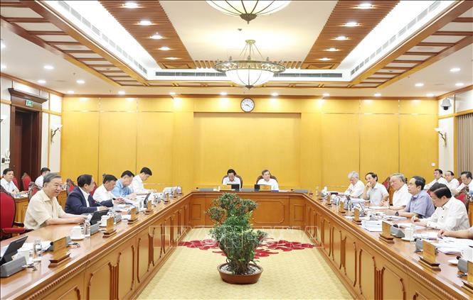 Kịp thời tháo gỡ khó khăn, vướng mắc khi vận hành bộ máy mới - ảnh 4