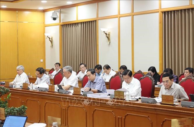 Kịp thời tháo gỡ khó khăn, vướng mắc khi vận hành bộ máy mới - ảnh 2
