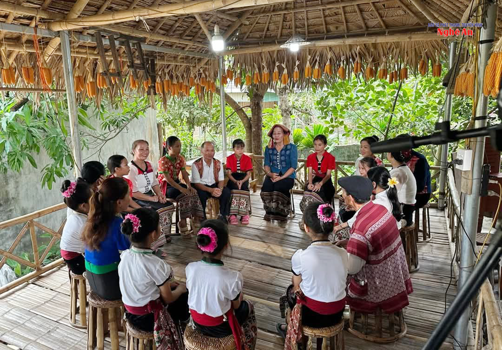Tiếng nói, chữ viết “Chữ Thái Nghệ An” được công nhận là Di sản văn hóa phi vật thể quốc gia - ảnh 1