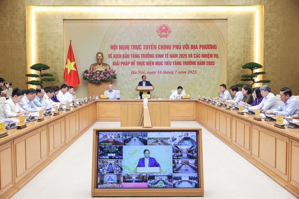 Phấn đấu tăng trưởng kinh tế từ 8,3-8,5% trong năm nay - ảnh 1