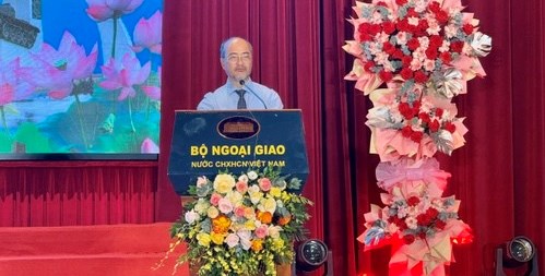 Thanh niên kiều bào giữ gìn bản sắc văn hóa, vun đắp thêm tình yêu quê hương đất nước - ảnh 2