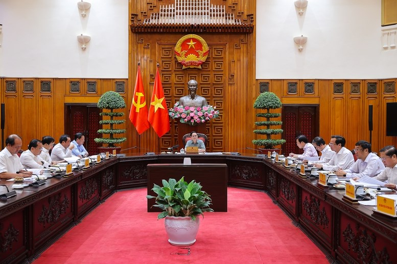 Thủ tướng chủ trì cuộc họp về chủ trương đầu tư xây dựng trường học cho các xã biên giới - ảnh 1