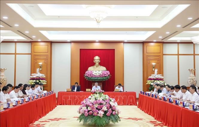 Tiếp tục chủ động rà soát, hoàn thiện dự thảo các văn kiện Đại hội XIV của Đảng - ảnh 3
