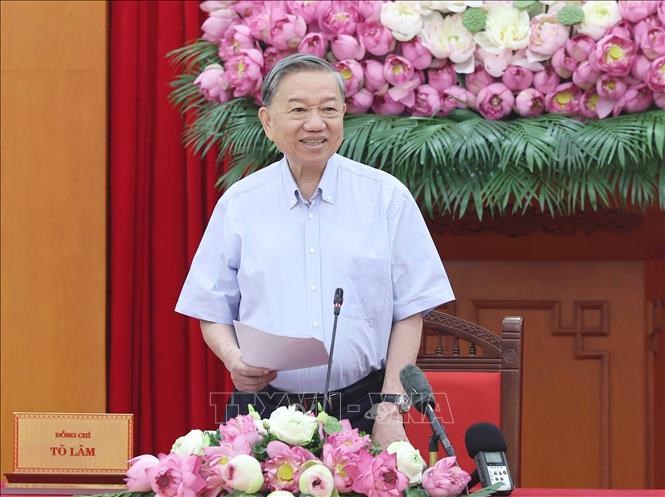 Tiếp tục chủ động rà soát, hoàn thiện dự thảo các văn kiện Đại hội XIV của Đảng - ảnh 1