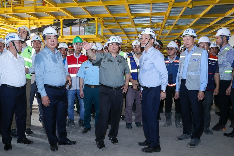 Thủ tướng yêu cầu sân bay Long Thành cơ bản hoàn thành vào ngày 19.12.2025 - ảnh 1