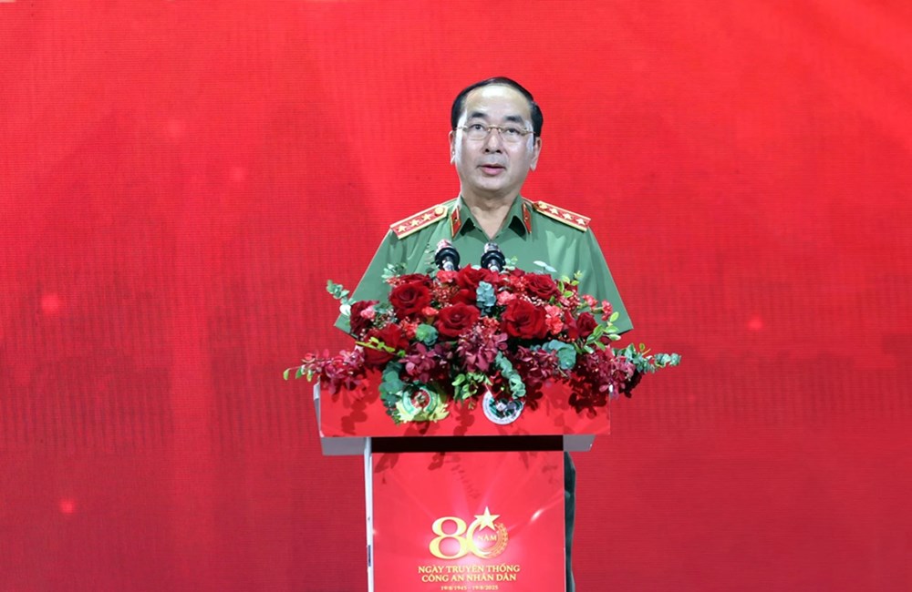 Xúc động với chương trình nghệ thuật “Khát vọng cống hiến”  - ảnh 1