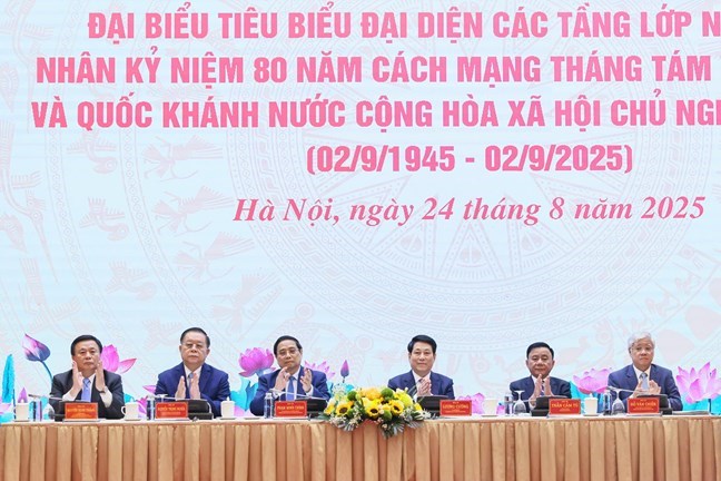 Bài học về lòng yêu nước, sự đoàn kết và cống hiến vẫn còn nguyên giá trị - ảnh 1