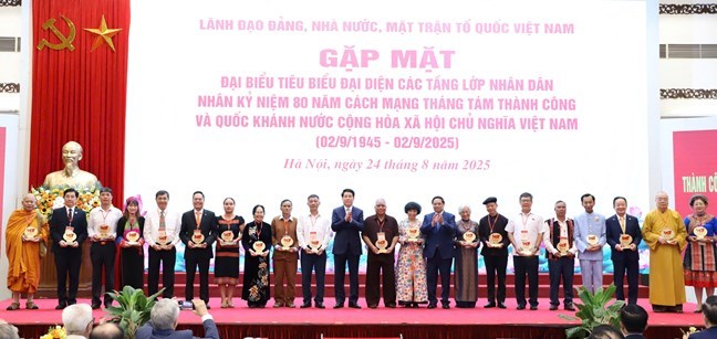 Bài học về lòng yêu nước, sự đoàn kết và cống hiến vẫn còn nguyên giá trị - ảnh 4