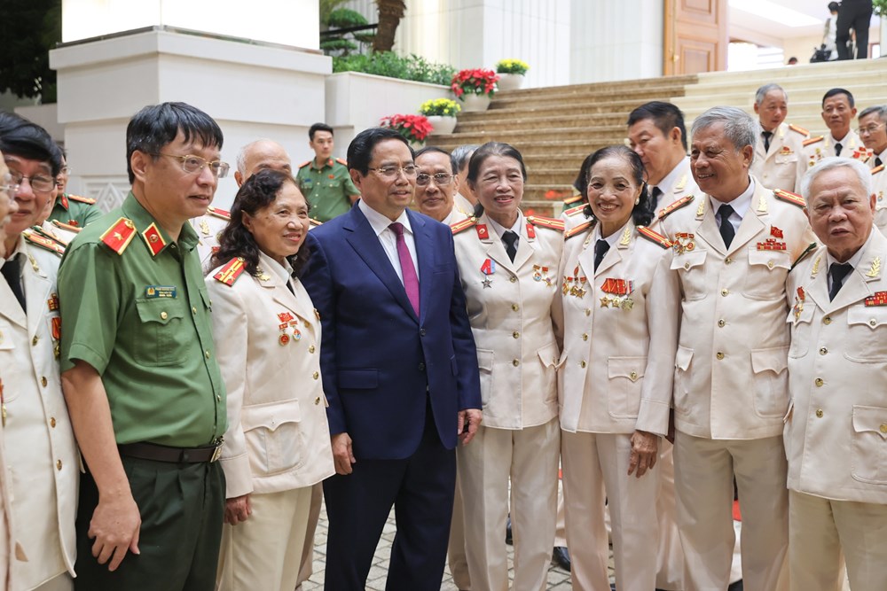 Thủ tướng gặp mặt, tri ân lực lượng Công an chi viện chiến trường miền Nam - ảnh 2