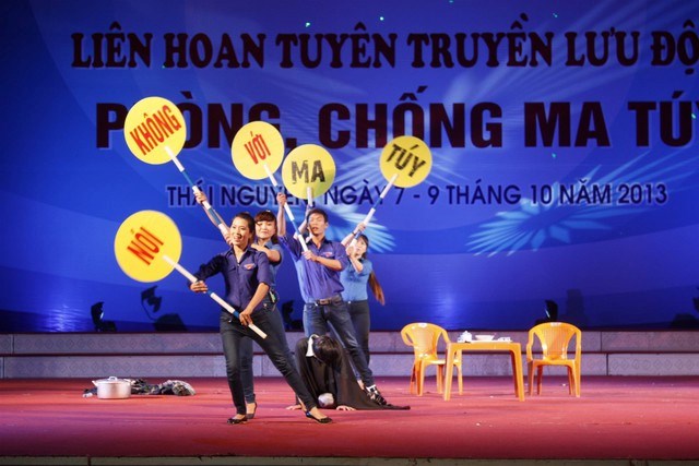 Lồng ghép tuyên truyền phòng, chống ma túy vào các hoạt động văn hóa, gia đình, thể dục, du lịch, báo chí - ảnh 1