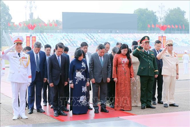 Lãnh đạo Đảng, Nhà nước vào Lăng viếng Chủ tịch Hồ Chí Minh nhân dịp 80 năm Quốc khánh 2.9 - ảnh 6