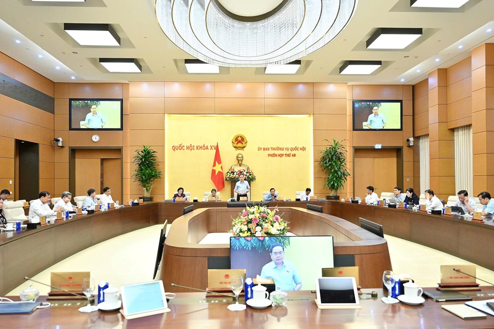 Phiên họp thứ 49 của Ủy ban Thường vụ Quốc hội sẽ cho nhiều ý kiến quan trọng - ảnh 1