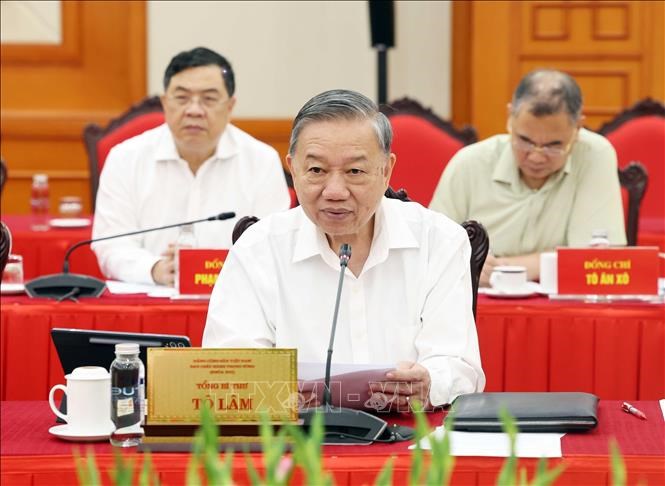 Bộ Chính trị cho ý kiến về công tác chuẩn bị Đại hội Đảng bộ các cơ quan Đảng Trung ương - ảnh 1
