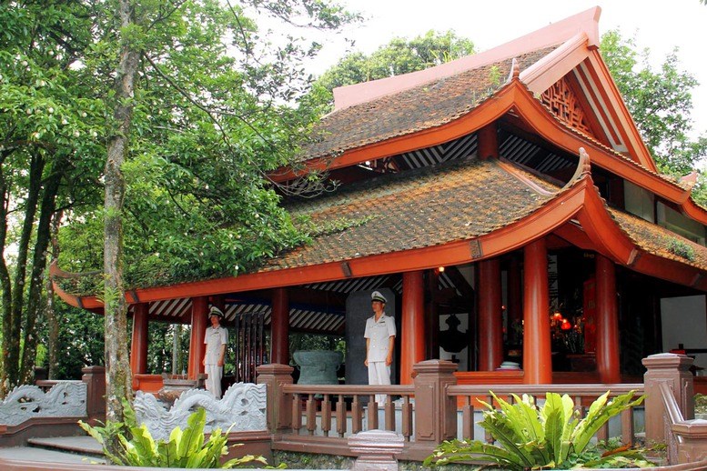 Trang trọng Lễ dâng hương tưởng niệm 56 năm ngày mất Chủ tịch Hồ Chí Minh - ảnh 3