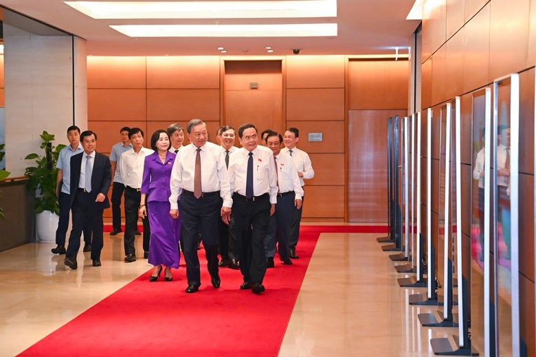 Tổng Bí thư Tô Lâm dự Hội nghị chuyên đề “Bình dân học vụ số - Quốc hội số” - ảnh 1