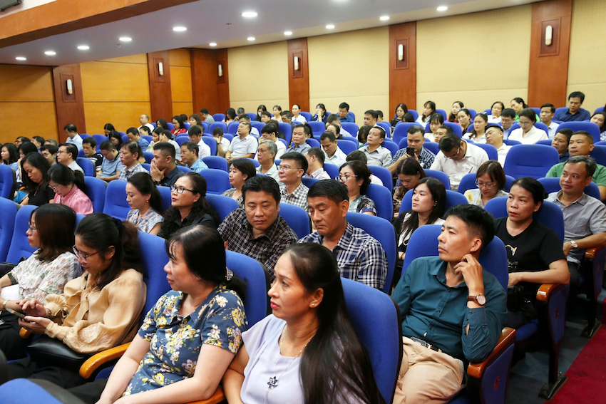 Quán triệt, triển khai thực hiện quy định, chỉ thị, hướng dẫn của Trung ương về thi hành Điều lệ Đảng - ảnh 4