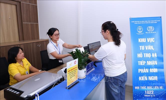 Bộ Chính trị, Ban Bí thư ban hành Kết luận mới về phân cấp, phân quyền chính quyền địa phương - ảnh 1