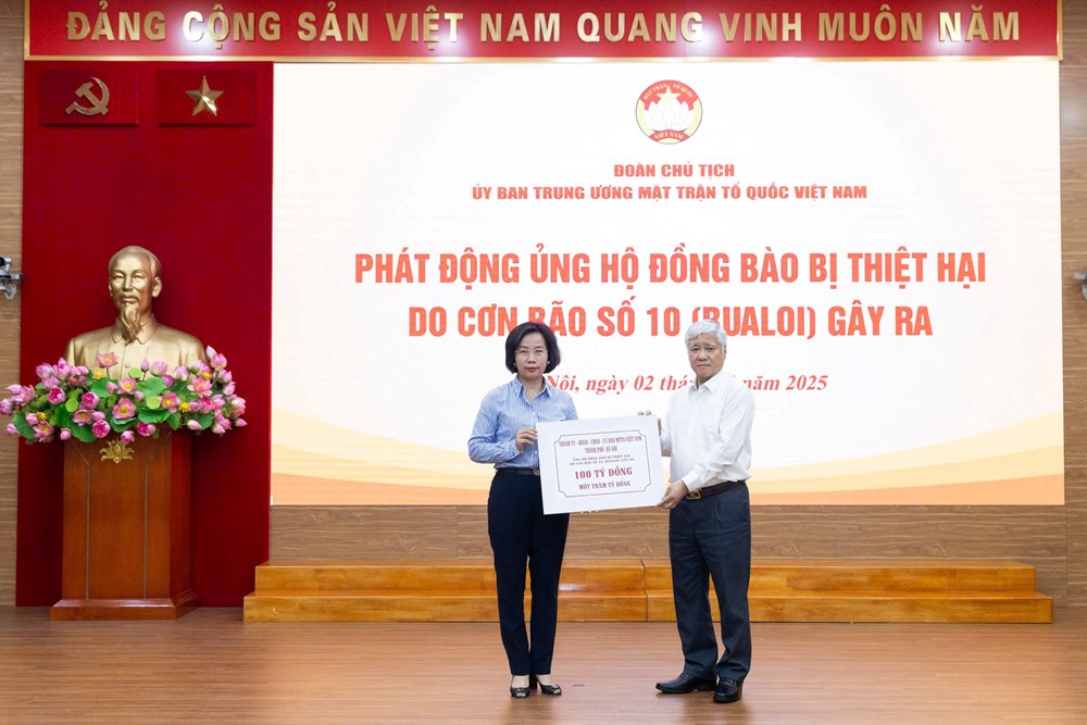 Ủy ban MTTQ Việt Nam phát động ủng hộ đồng bào bị thiệt hại do bão số 10 - ảnh 5