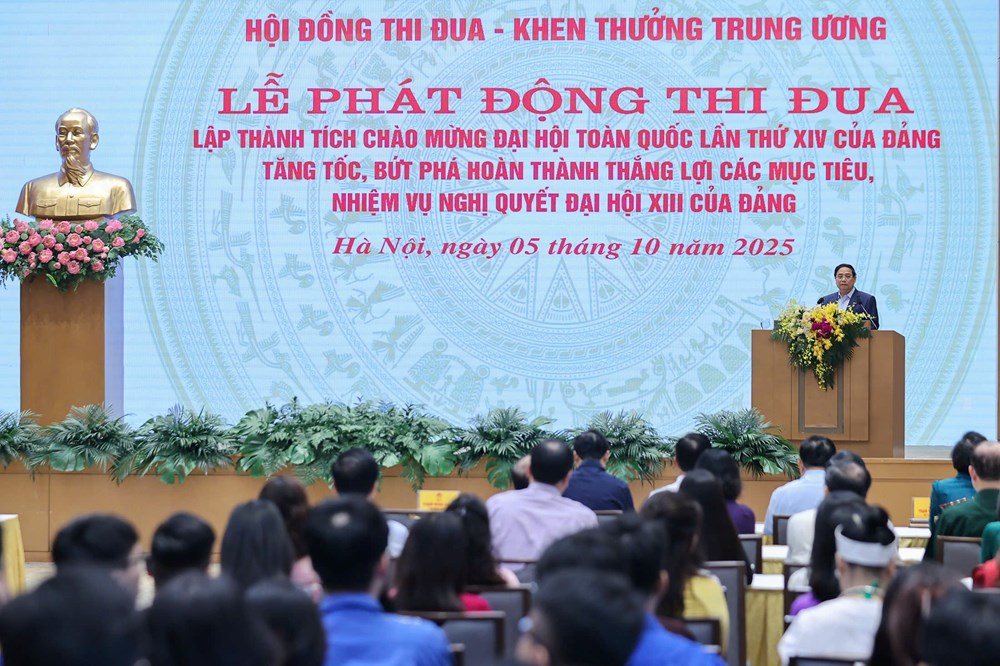 Thủ tướng phát động đợt thi đua cao điểm lập thành tích chào mừng Đại hội XIV của Đảng - ảnh 1