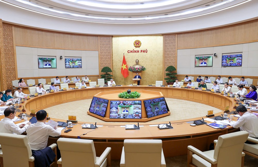 Thủ tướng phát động đợt thi đua cao điểm lập thành tích chào mừng Đại hội XIV của Đảng - ảnh 2