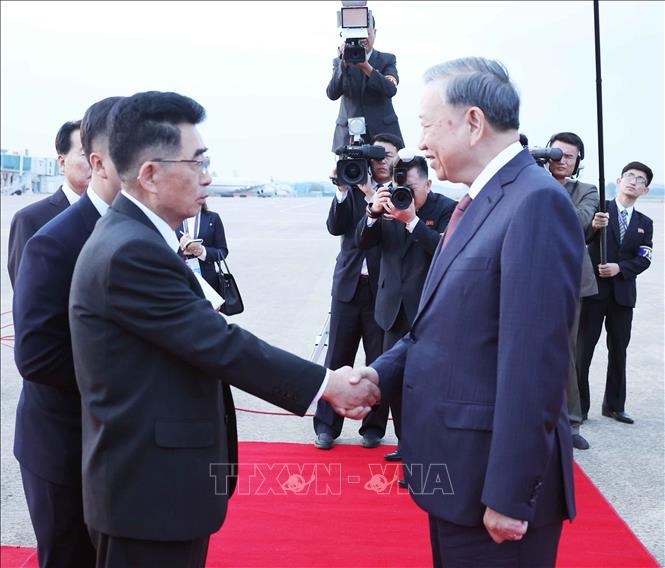 Tổng Bí thư Tô Lâm bắt đầu thăm cấp Nhà nước tới Triều Tiên - ảnh 2