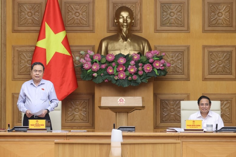 Hội nghị Ban Thường vụ Đảng ủy Chính phủ và Ban Thường vụ Đảng ủy Quốc hội - ảnh 2