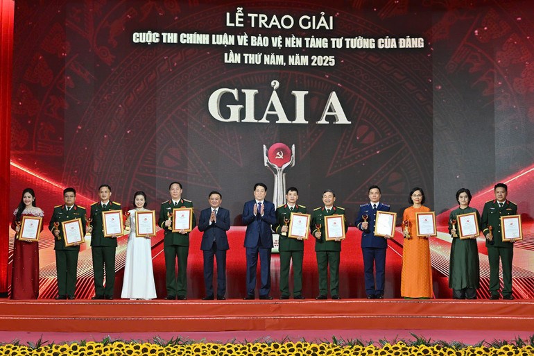 Lễ trao giải Cuộc thi Chính luận về Bảo vệ nền tảng tư tưởng của Đảng lần thứ Năm, năm 2025 - ảnh 1