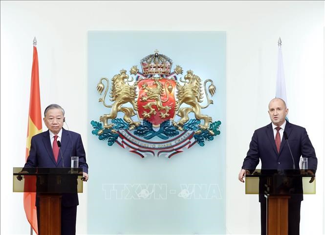 Việt Nam - Bulgaria thiết lập quan hệ Đối tác chiến lược - ảnh 1