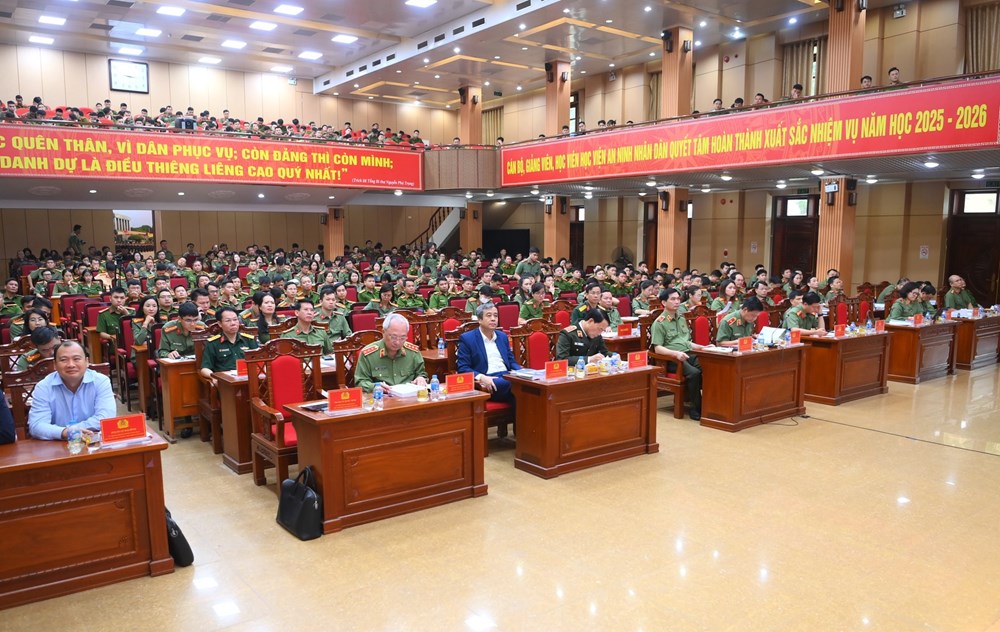 Kiên quyết đấu tranh, phản bác tin giả, tin sai sự thật trên mạng xã hội  - ảnh 2