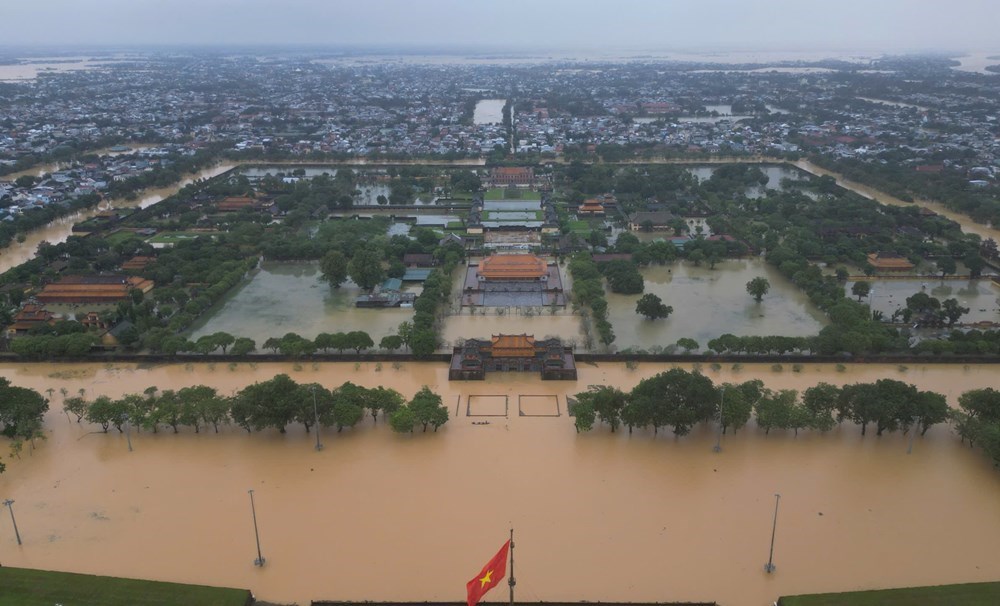 Thủ tướng chỉ đạo tiếp tục tập trung khắc phục hậu quả mưa lũ, sớm ổn định đời sống nhân dân - ảnh 1