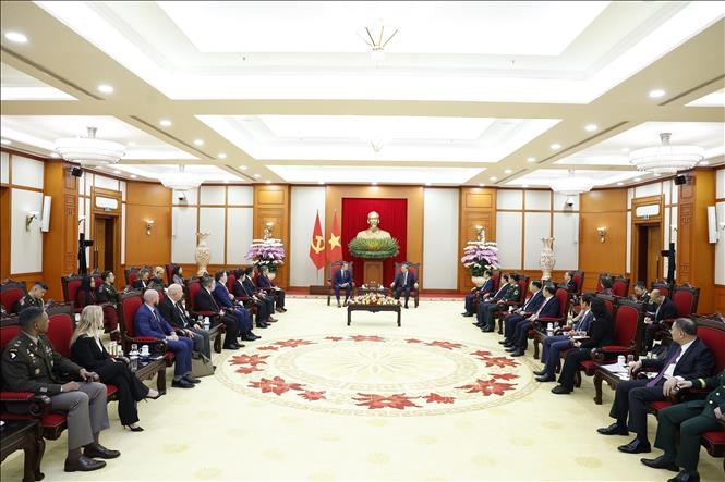 Tổng Bí thư Tô Lâm tiếp Bộ trưởng Bộ Chiến tranh Hoa Kỳ Pete Hegseth - ảnh 3