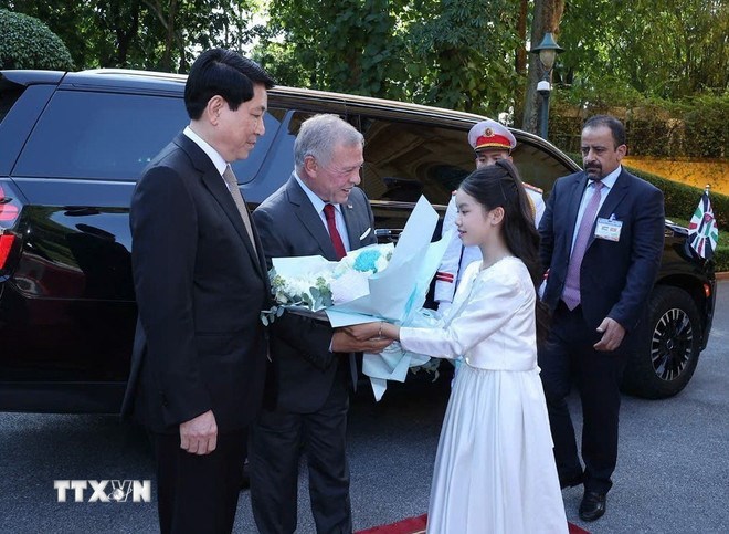 Chủ tịch nước Lương Cường chủ trì lễ đón chính thức Quốc vương Jordan - ảnh 2
