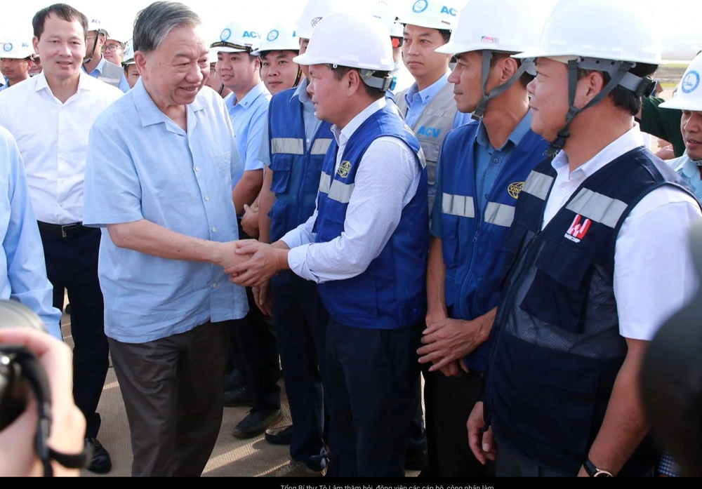 Tổng Bí thư Tô Lâm thăm, kiểm tra tiến độ xây dựng Sân bay Long Thành - ảnh 1