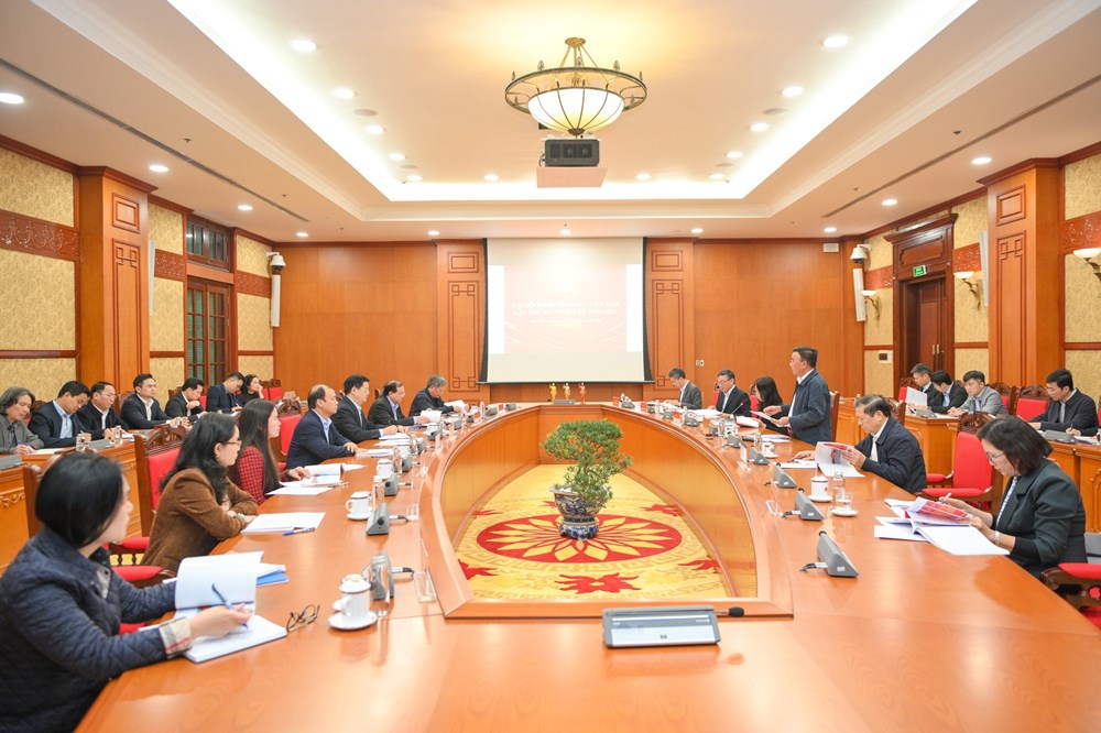 Thường trực Ban Bí thư cho ý kiến về công tác tuyên truyền, trang trí khánh tiết Đại hội Đảng XIV - ảnh 3