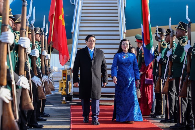 Thủ tướng Phạm Minh Chính tới Nam Phi, tham dự Hội nghị thượng đỉnh G20 - ảnh 2