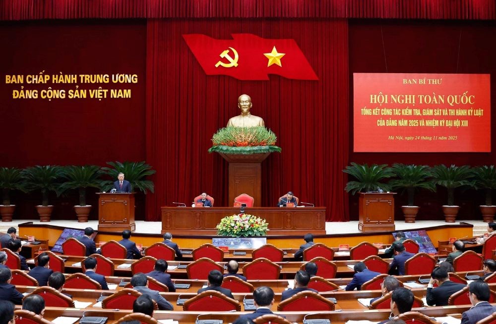 Càng trong những lúc khó khăn, càng phải làm tốt công tác xây dựng, chỉnh đốn Đảng - ảnh 4